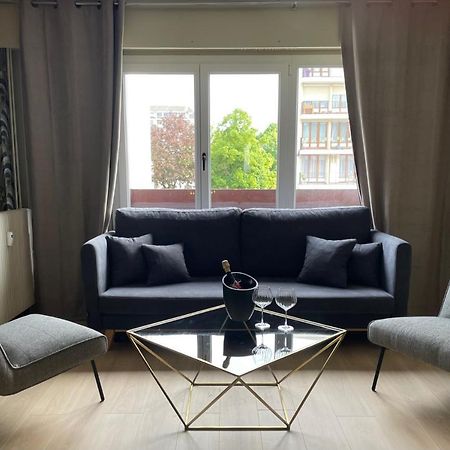 Appartement De Charme Au Pied De La Basilique Saint Remi Reims Kültér fotó