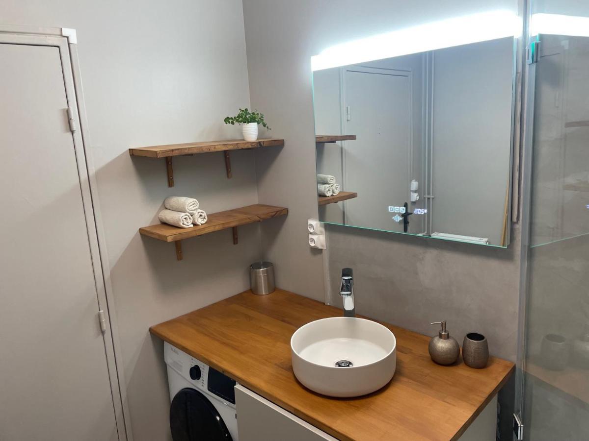 Appartement De Charme Au Pied De La Basilique Saint Remi Reims Kültér fotó